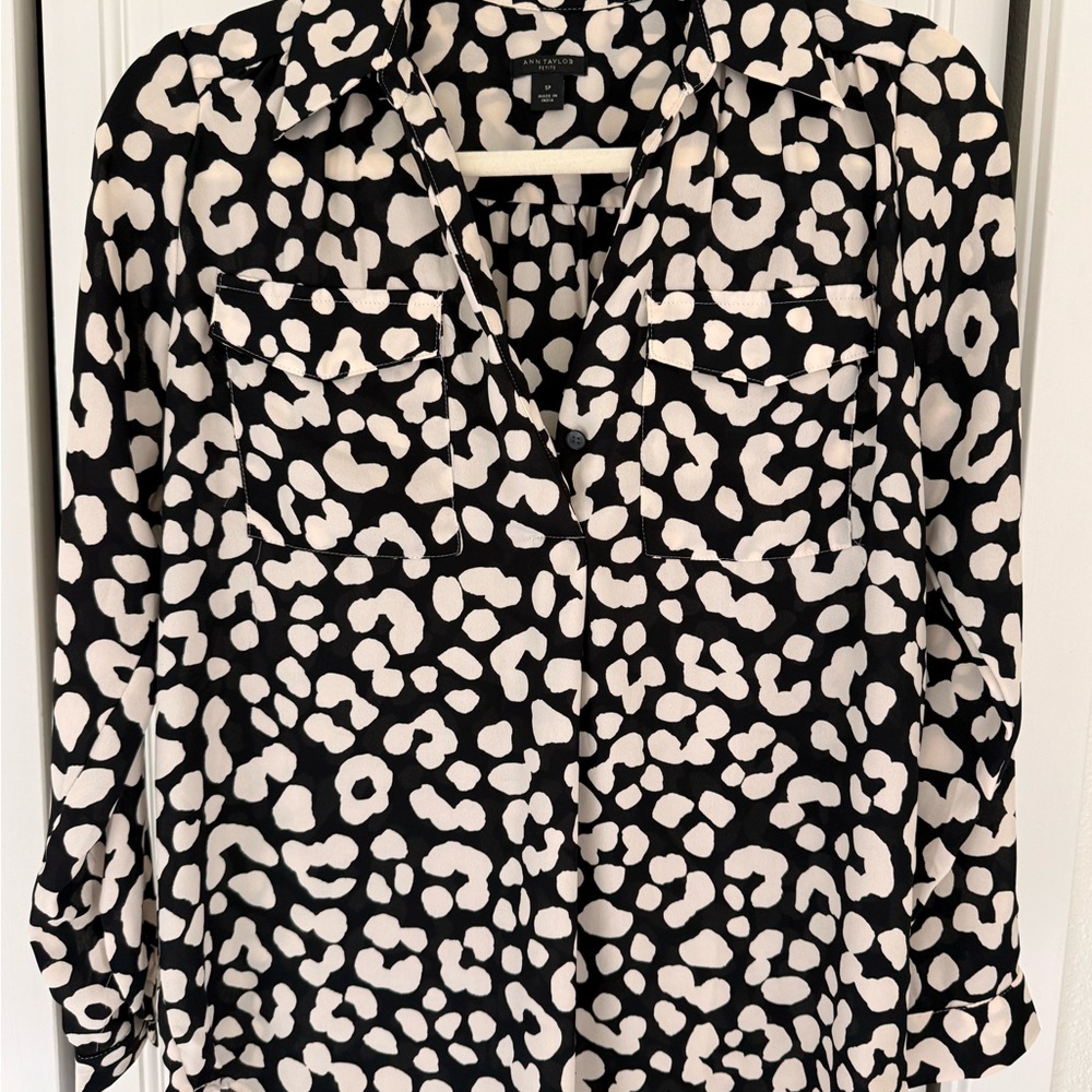 Ann Taylor Petite Leopard Print Blouse | Long Sleeve | SP